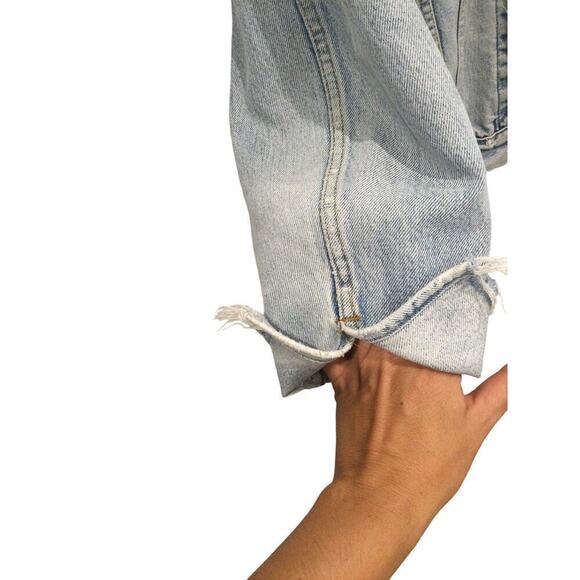 Vtg Levi’s trucker jean jacket men M thrashed USA gorpcore emo punk Western rock - Picture 9 of 16